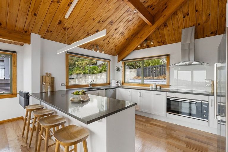 Photo of property in 153 Clifton Terrace, Clifton, Christchurch, 8081