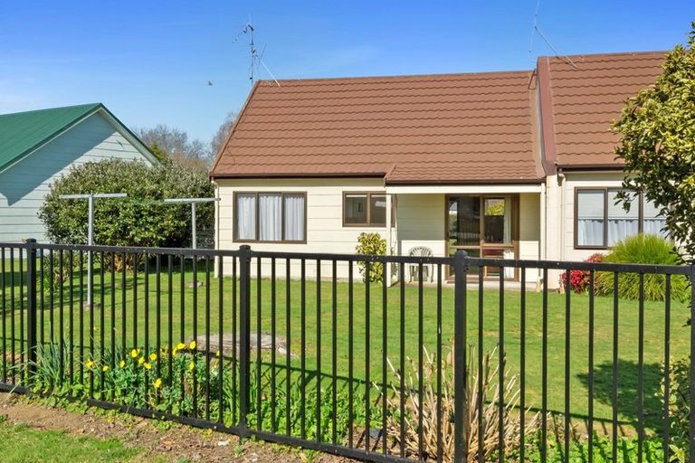 Photo of property in 12b Kingfisher Way, Te Kowhai, Hamilton, 3288