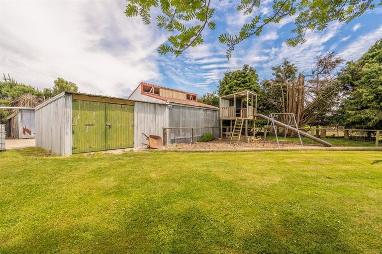 Photo of property in 11 Brand Road, Kennington, Invercargill, 9871