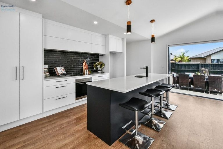 Photo of property in 183 Victoria Street West, Pukekohe, 2120