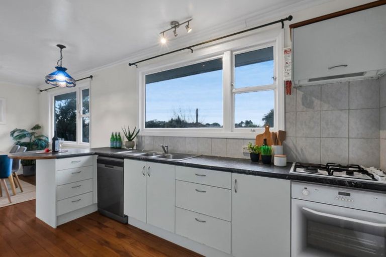 Photo of property in 59 Clawton Street, Westown, New Plymouth, 4310