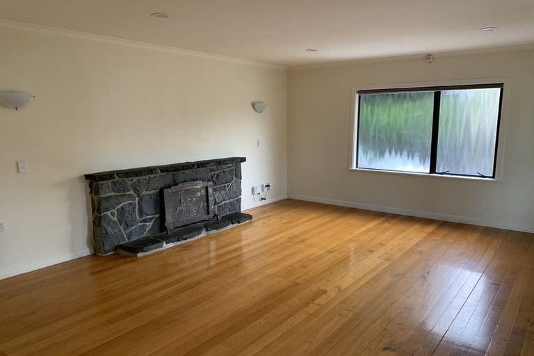Photo of property in 41 Forrest Hill Road, Milford, Auckland, 0620