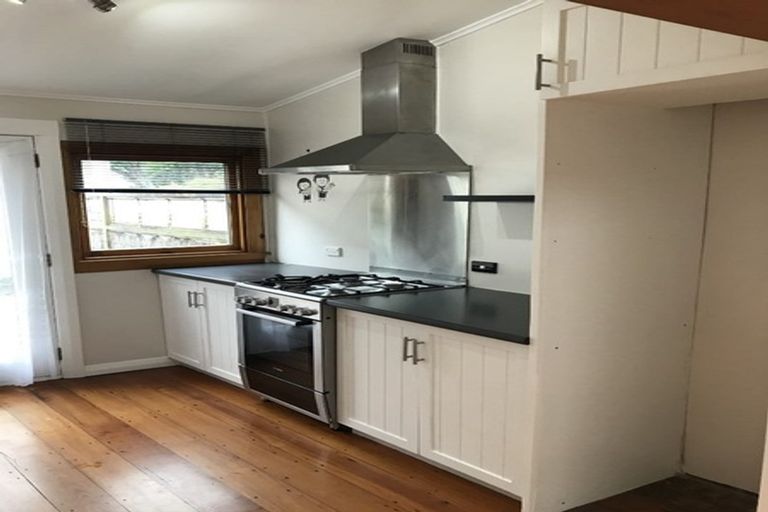 Photo of property in 196 Rintoul Street, Berhampore, Wellington, 6023