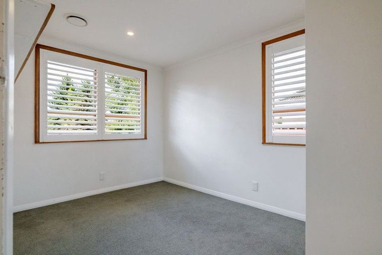 Photo of property in 23 Tilbury Avenue, Hokowhitu, Palmerston North, 4410