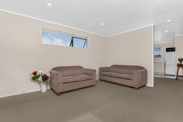 Photo of property in 2/18 Coombe Avenue, Otara, Auckland, 2023