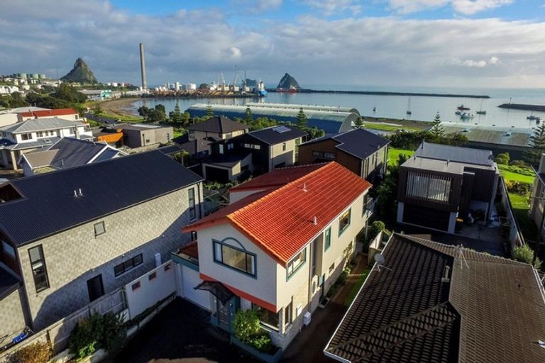 Photo of property in 4/30 Whiteley Street, Moturoa, New Plymouth, 4310