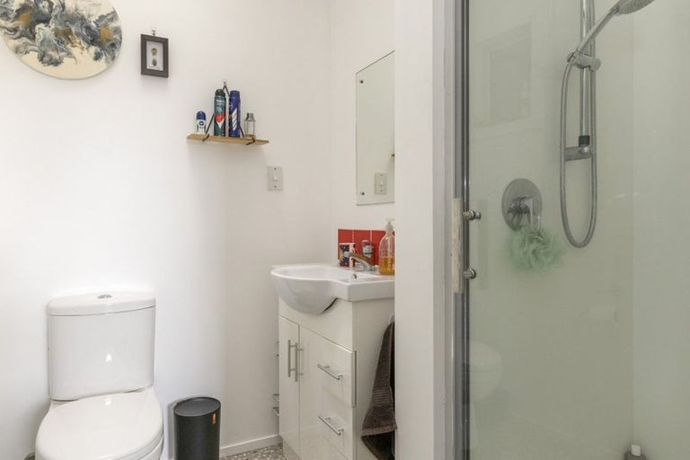 Photo of property in 11 Te Hatepe Avenue, Taupo, 3330