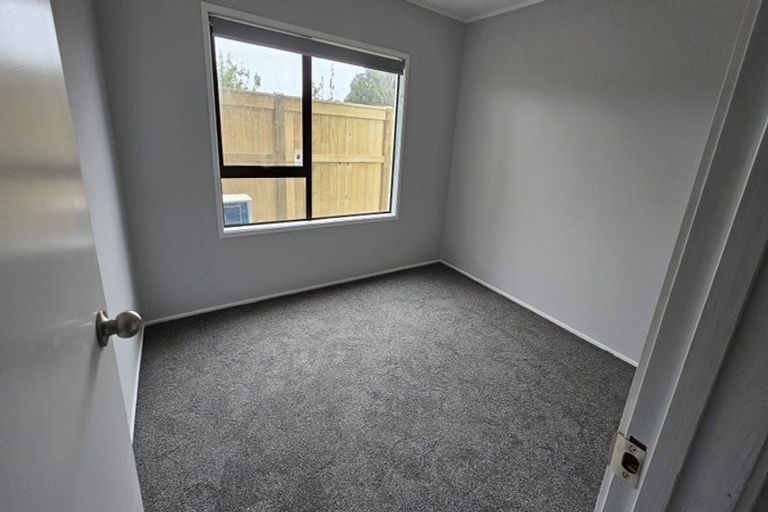 Photo of property in 1/25 Sartors Avenue, Northcross, Auckland, 0630