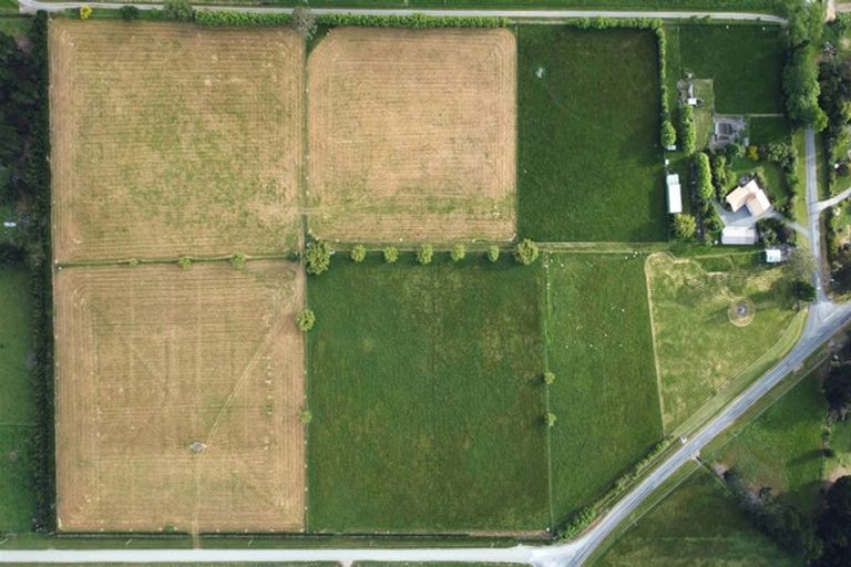 Photo of property in 446 Terrace Road, Sefton, Amberley, 7481