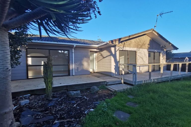 Photo of property in 150 Pigeon Mountain Road, Half Moon Bay, Auckland, 2012