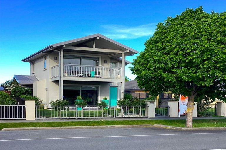 Photo of property in 4 Solander Road, Pegasus, 7612