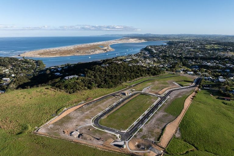 Photo of property in 55 Cullen Street, Mangawhai Heads, Mangawhai, 0505