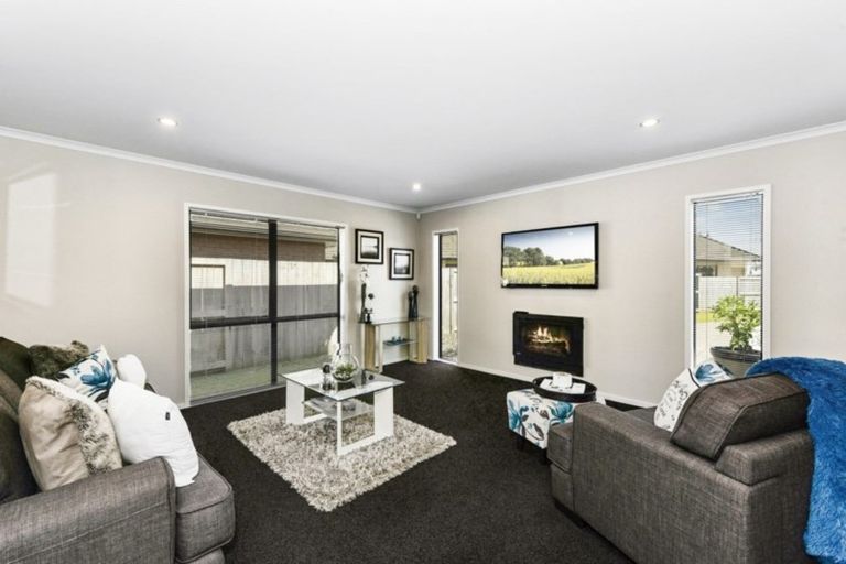 Photo of property in 23 Piwakawaka Court, Rototuna North, Hamilton, 3210