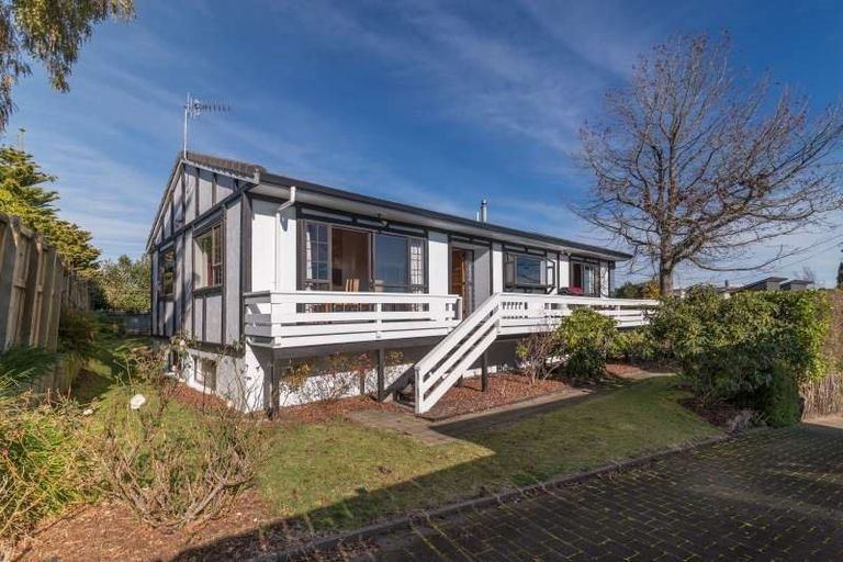 Photo of property in 2/40 Puriri Street, Hilltop, Taupo, 3330