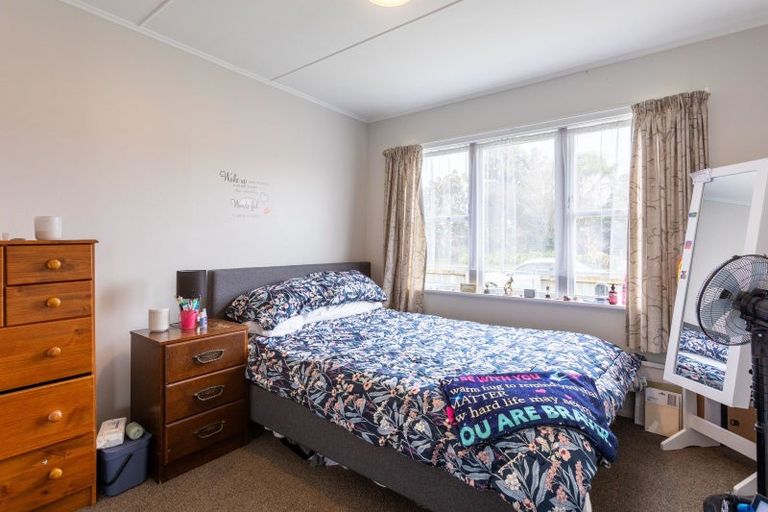 Photo of property in 34 James Street, Dannevirke, 4930