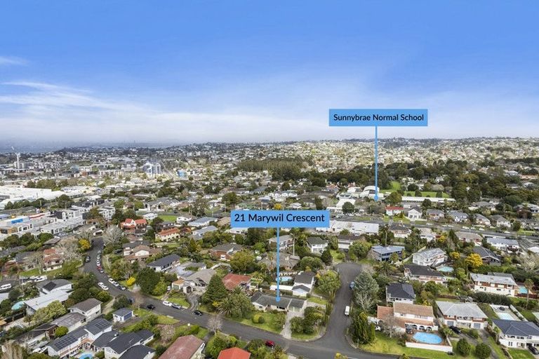 Photo of property in 21 Marywil Crescent, Hillcrest, Auckland, 0627