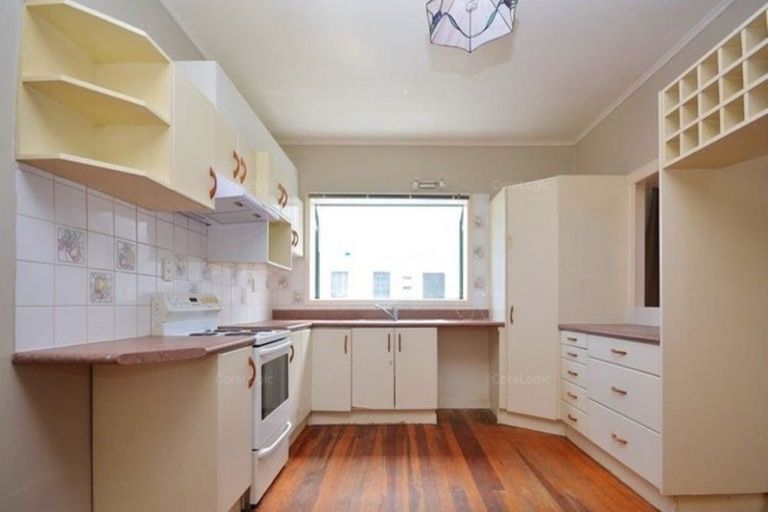 Photo of property in 9 Greers Road, Weymouth, Auckland, 2103