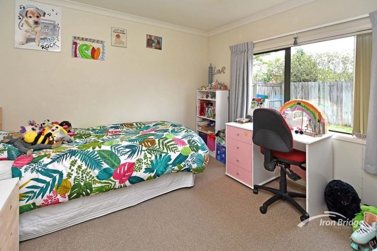 Photo of property in 65 Coolspring Way, Redwood, Christchurch, 8051