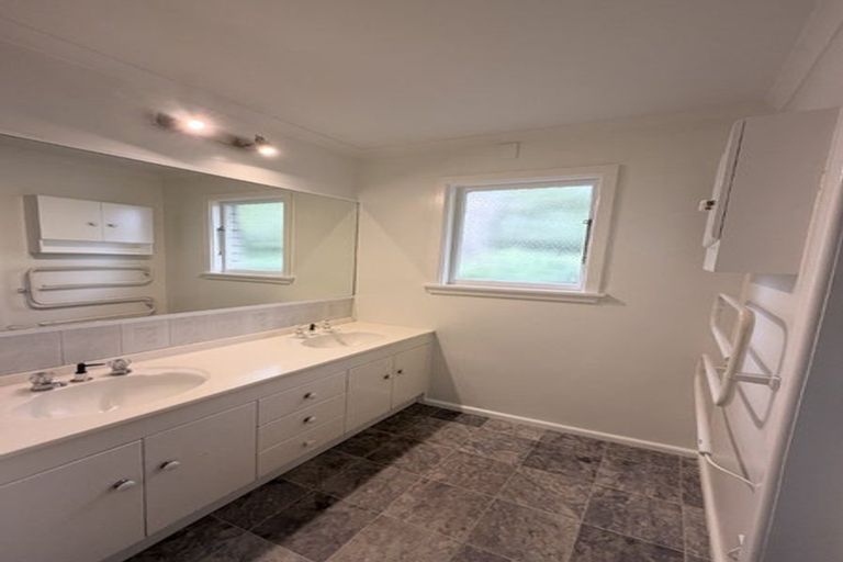 Photo of property in 10 Mooray Avenue, Bishopdale, Christchurch, 8053