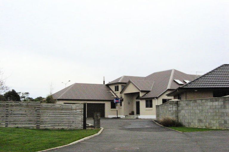 Photo of property in 35 Rosewood Drive, Rosedale, Invercargill, 9810