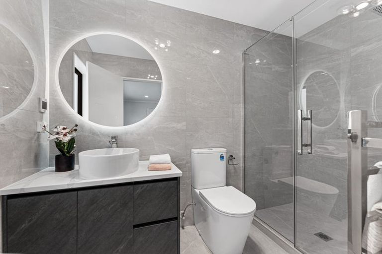 Photo of property in 124 Mcquoids Road, Flat Bush, Auckland, 2019