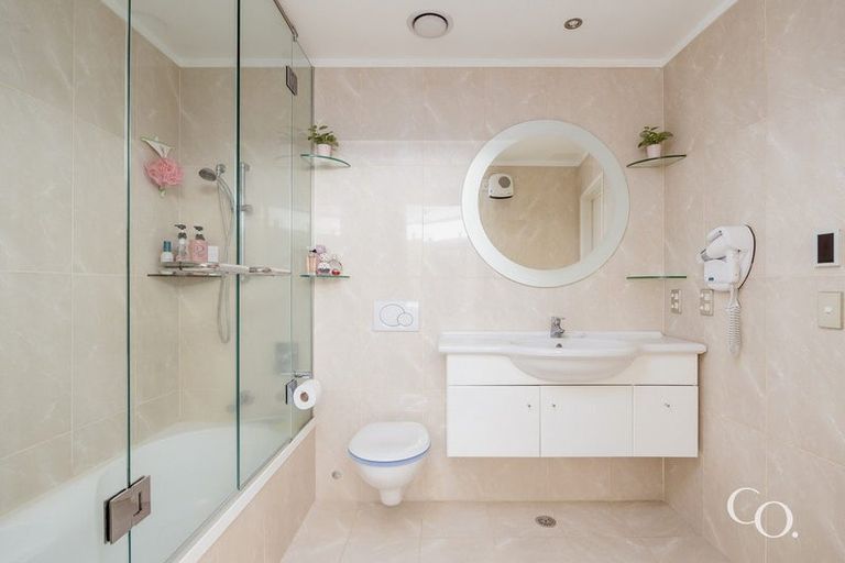 Photo of property in 14/72e Devonport Road, Tauranga, 3110