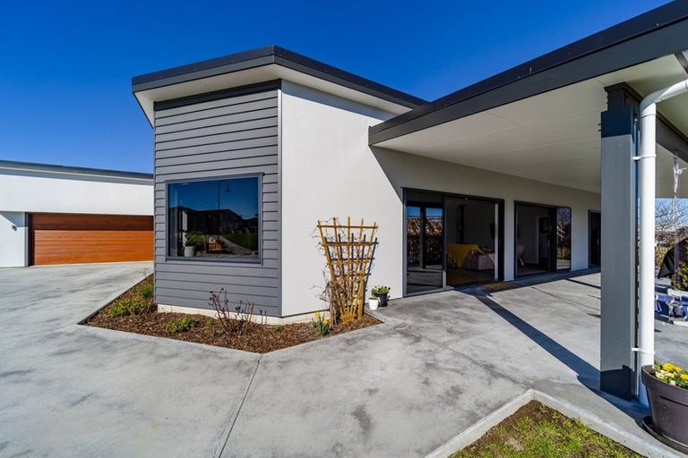 Photo of property in 10 Apatu Place, Waipukurau, 4200