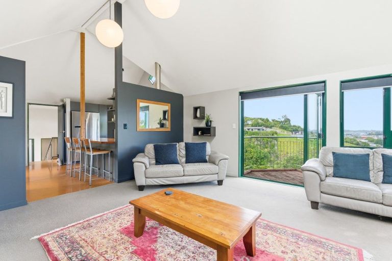 Photo of property in 8 Wairere Road, Bastia Hill, Whanganui, 4500