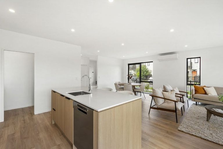 Photo of property in 19 Karamu Street, Flat Bush, 2019