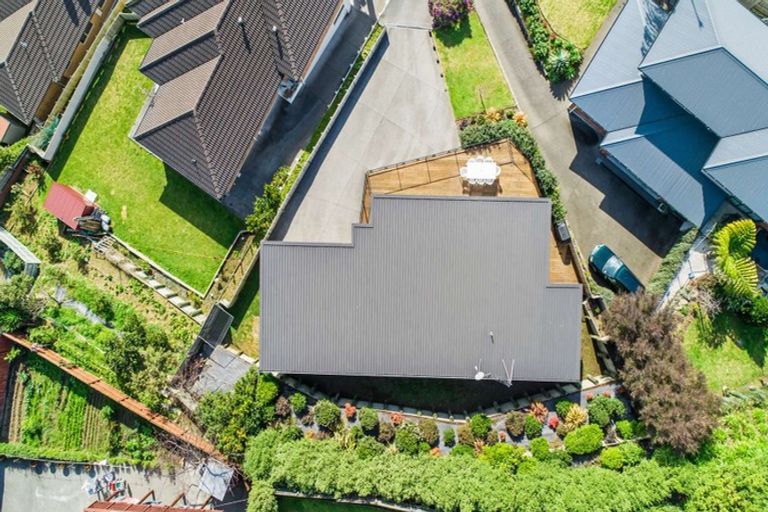 Photo of property in 14 Ko Place, Pyes Pa, Tauranga, 3112