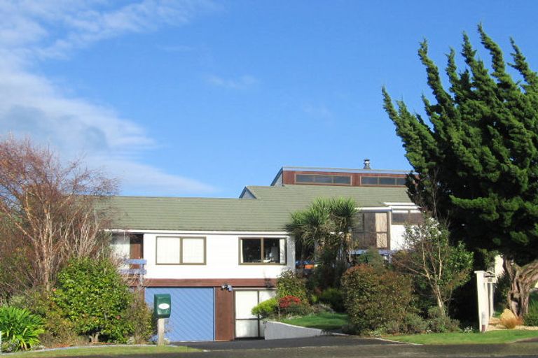 Photo of property in 21 Callender Terrace, Paraparaumu Beach, Paraparaumu, 5032