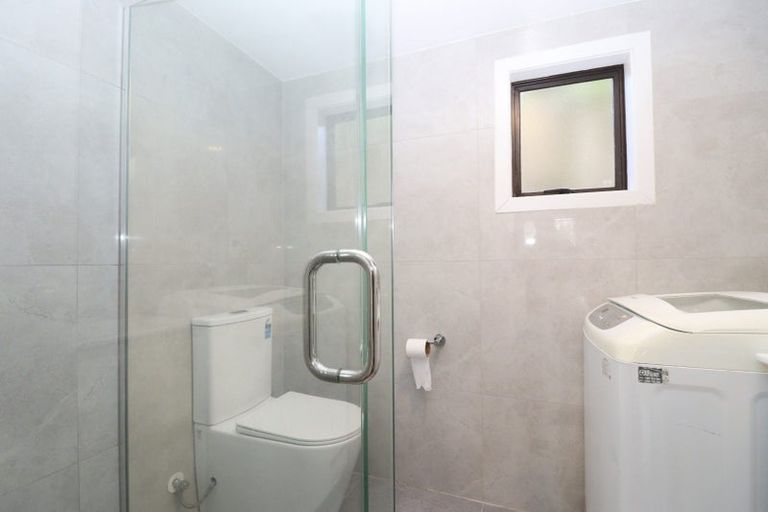 Photo of property in 71 Casuarina Road, Half Moon Bay, Auckland, 2012