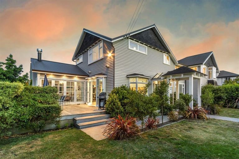 Photo of property in 58 Jeffreys Road, Fendalton, Christchurch, 8052