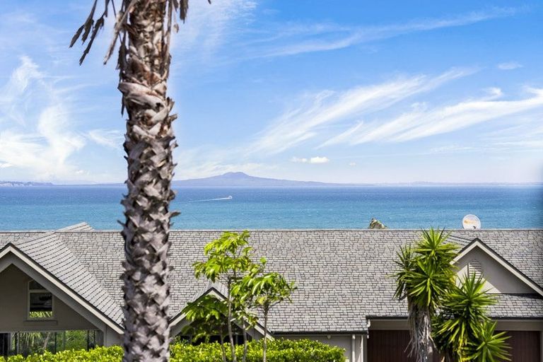 Photo of property in 36 Beauvoir Avenue, Matakatia, Whangaparaoa, 0930