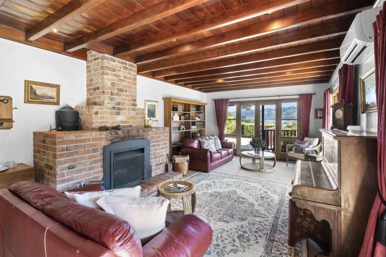 Photo of property in 38 Tizzards Road, Robinsons Bay, Akaroa, 7581