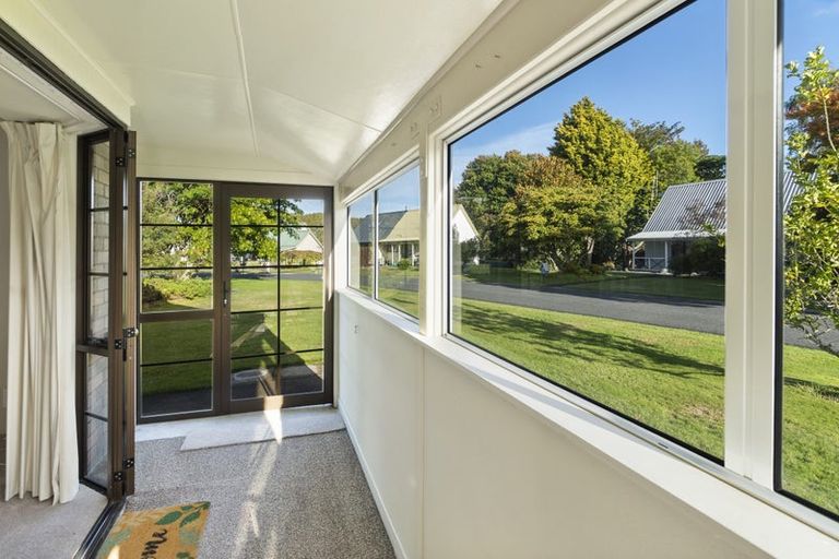 Photo of property in 6 Kingfisher Way, Te Kowhai, Hamilton, 3288