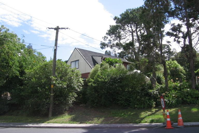 Photo of property in 2/810 Beach Road, Browns Bay, Auckland, 0630