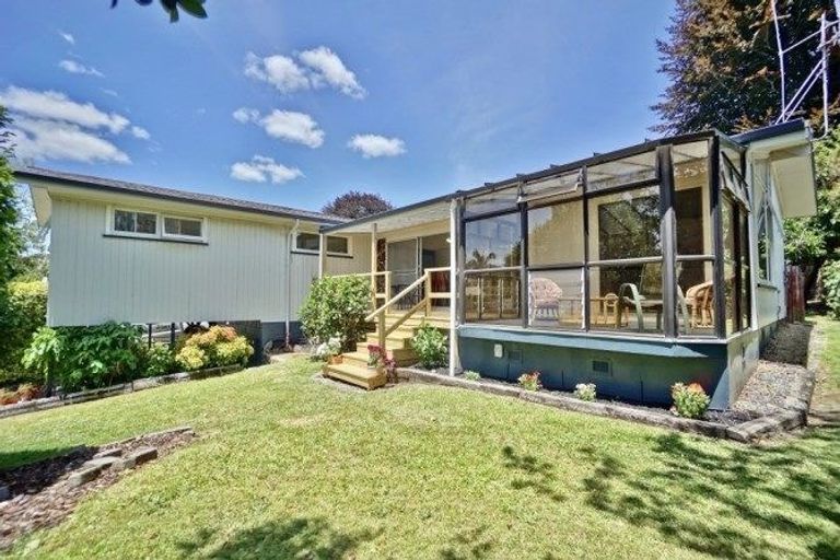 Photo of property in 5 Mountbatten Place, Te Puke, 3119