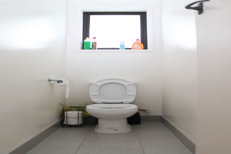 Photo of property in 11 Imrie Avenue, Mangere, Auckland, 2022