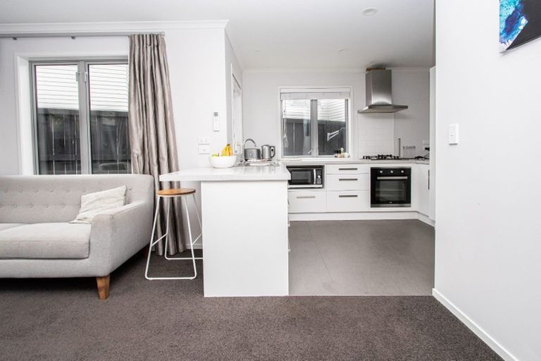 Photo of property in 2/1 Hibiscus Avenue, Hamilton Lake, Hamilton, 3204