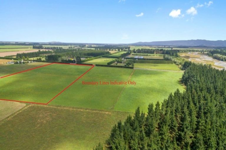 Photo of property in 1136 Poyntzs Road, Eyrewell, Rangiora, 7476