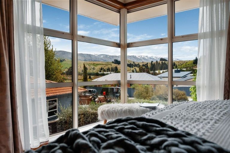 Photo of property in 3 Farrier Court, Cromwell, 9310