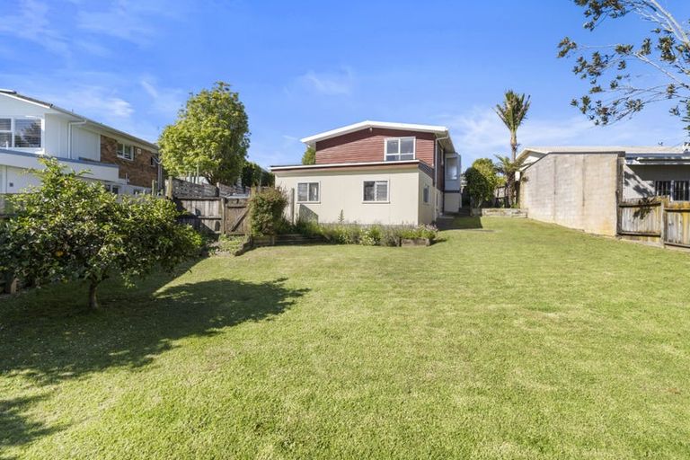 Photo of property in 4 Edgar Pearce Place, Howick, Auckland, 2014