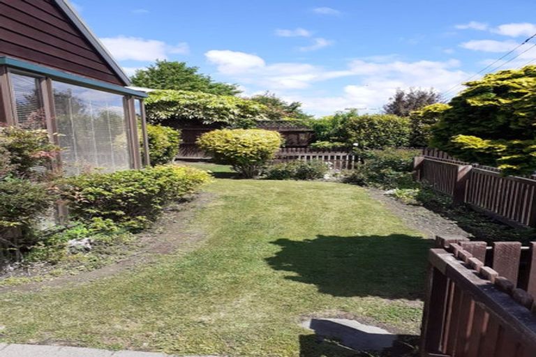 Photo of property in 40 Munro Street, Redwood, Christchurch, 8051