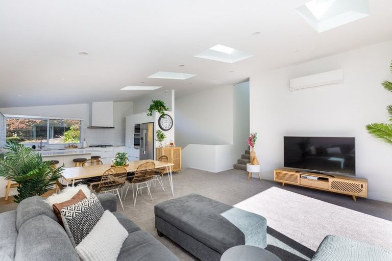 Photo of property in 4 Azalea Place, Brooklands, New Plymouth, 4310