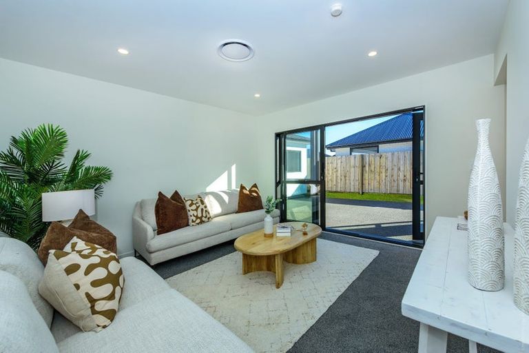 Photo of property in 50 Matamoe Drive, Halswell, 8025
