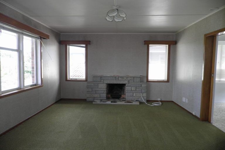 Photo of property in 8 Kohekohe Street, New Lynn, Auckland, 0600