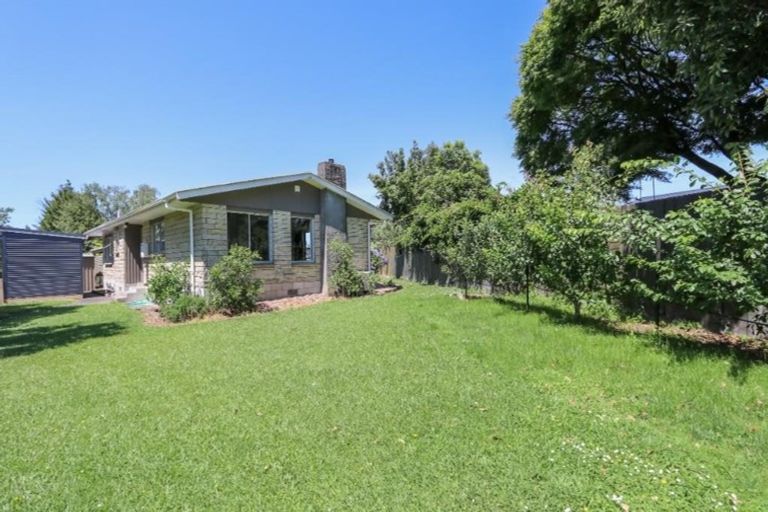 Photo of property in 23 Berkley Avenue, Hillcrest, Hamilton, 3216