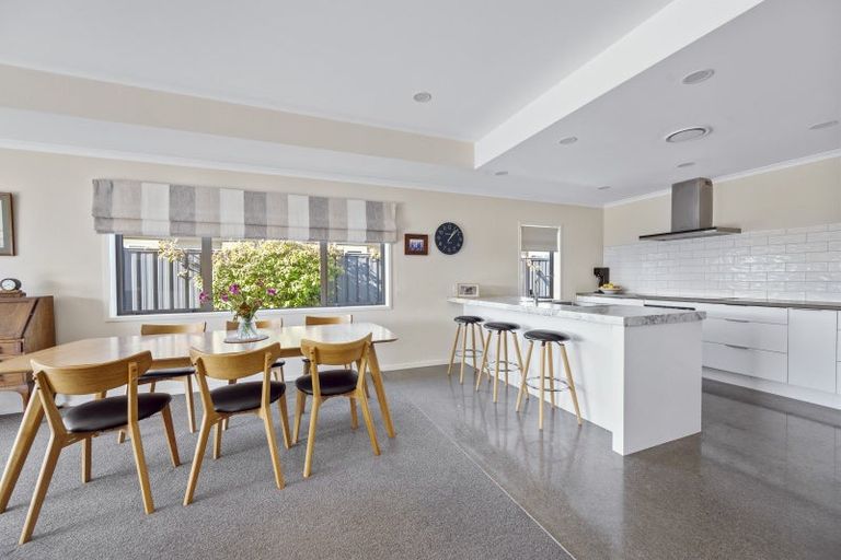 Photo of property in 40 Hurunui Drive, Te Awa, Napier, 4110