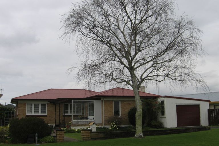 Photo of property in 22 Hall Road, Matua, Tauranga, 3110